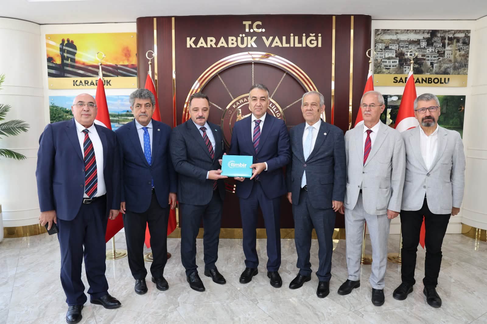 Gazetecilerden Karabük Valisi’ne Ziyaret