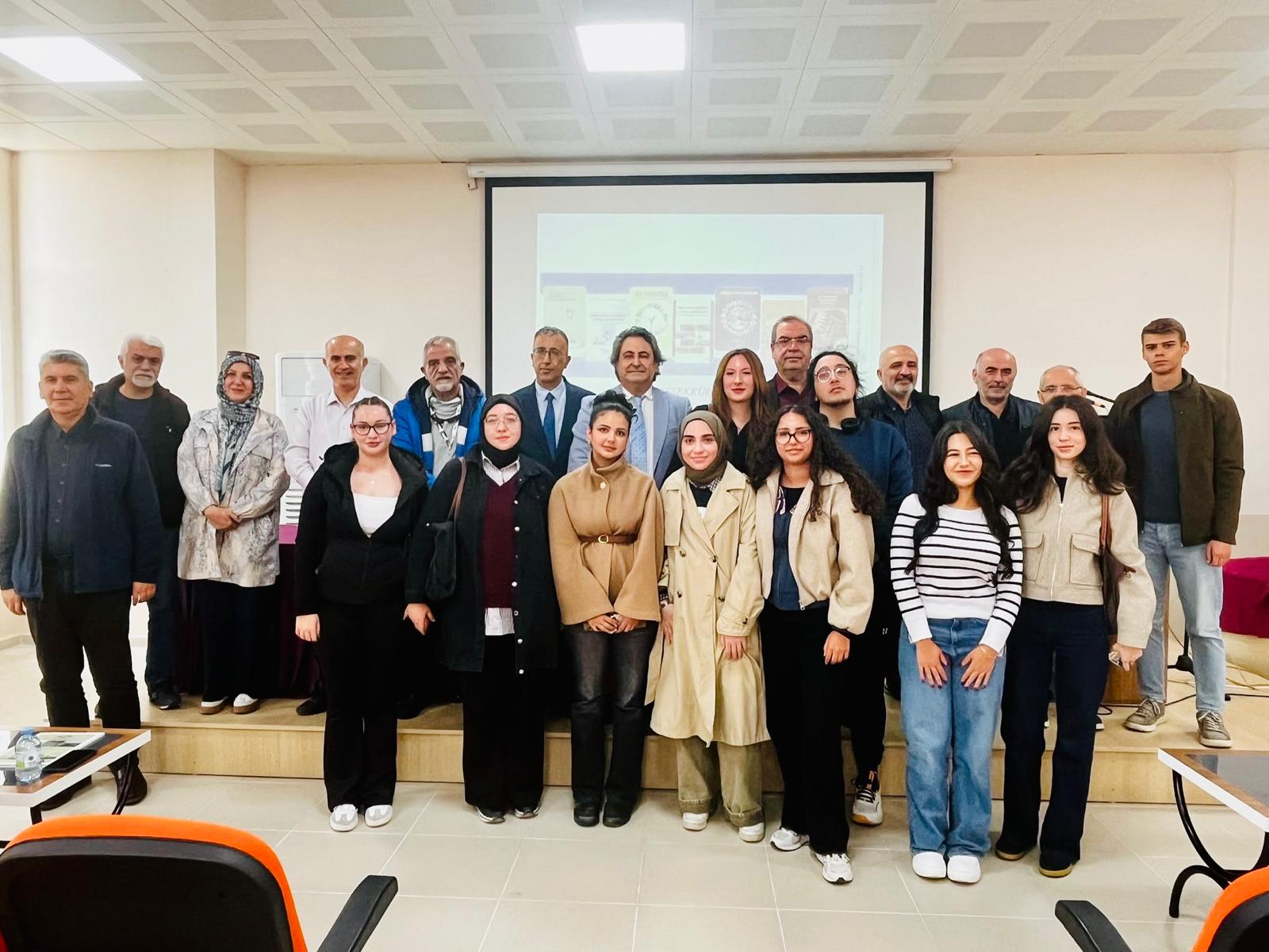 Aksaray Üniversitesinde “Yeni Nesil Teknolojiler ve Değer Algımız” Konferansı