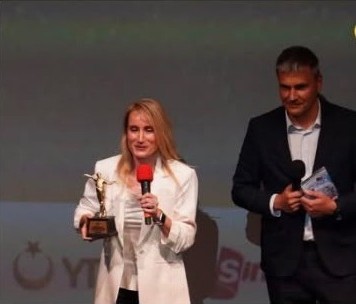BELLEĞE KAZINMIŞ” FESTİVALDEN ÖDÜLLE DÖNDÜ!