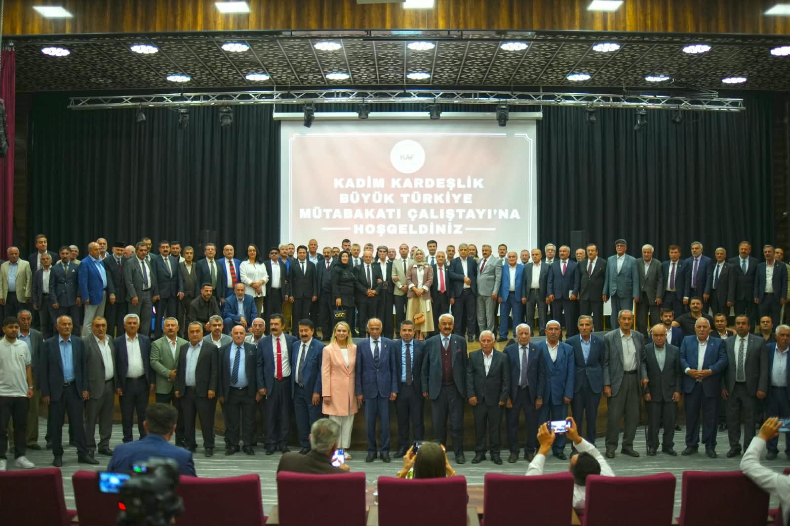 Kadim Aşiretler tek ses oldu “Terörsüz Türkiye fırsatı kaçırılmamalı”
