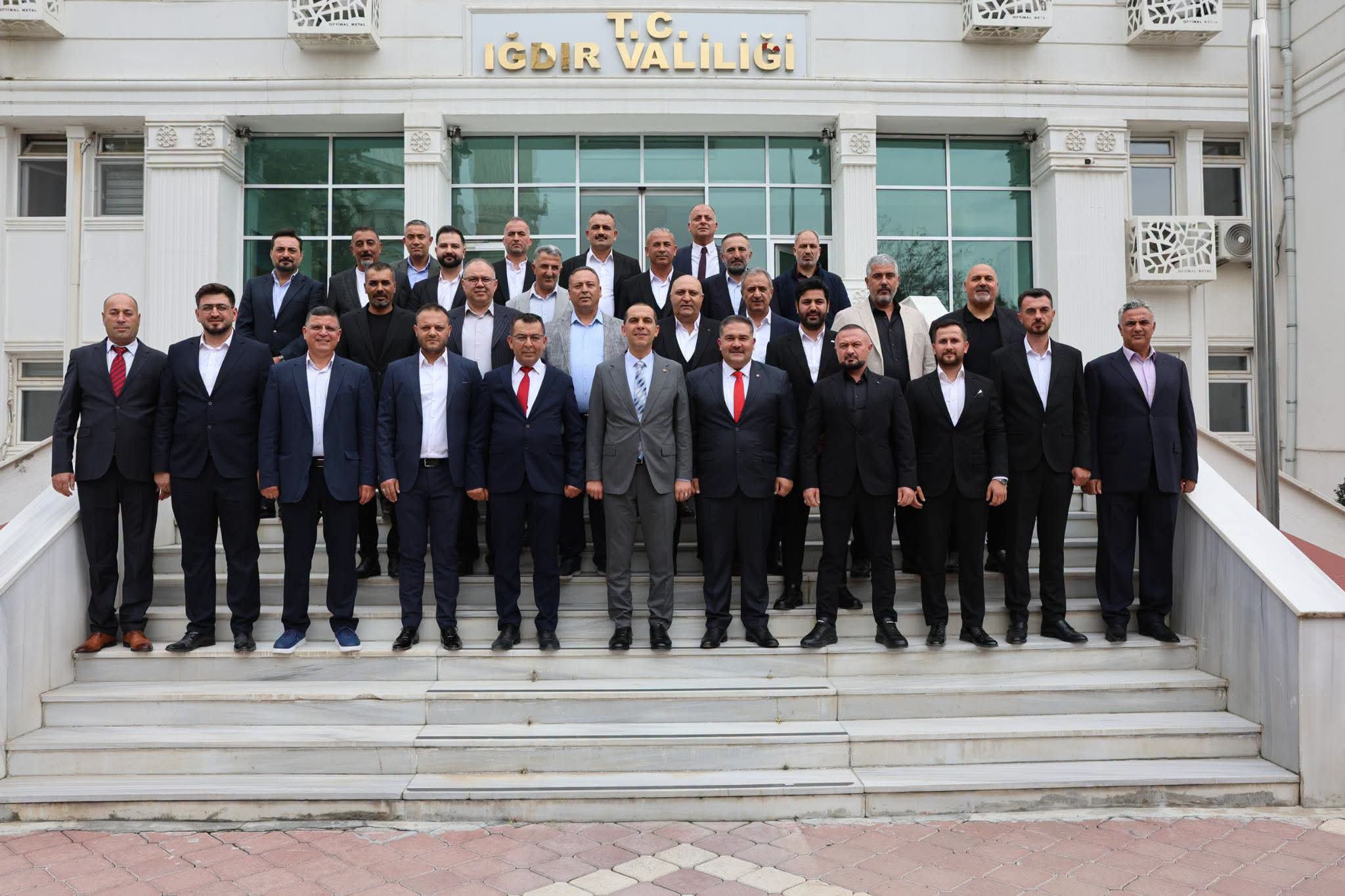 Iğdır’da Uğur Artantaş’tan Vali Taşolar’a Ziyaret