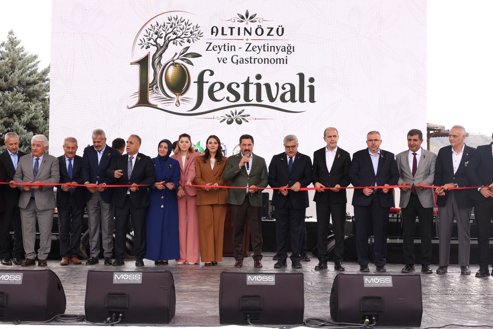 ​ALTINÖZÜ ZEYTİN, ZEYTİNYAĞI VE GASTRONOMİ FESTİVALİ COŞKUYLA BAŞLADI!