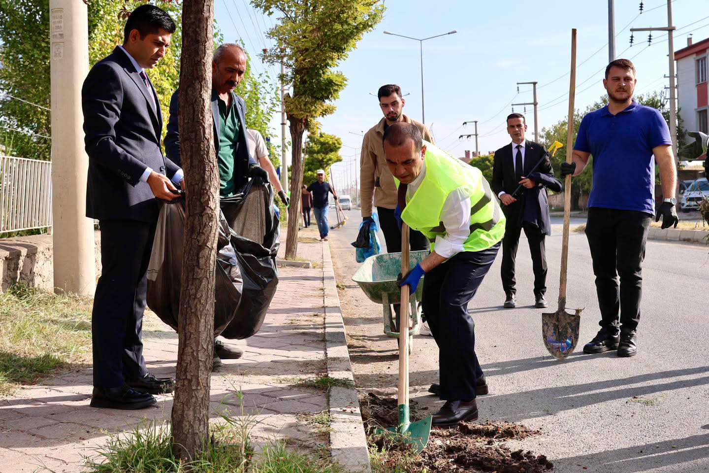Iğdır’da Çevre Temizliği Seferberliği Sürüyor...