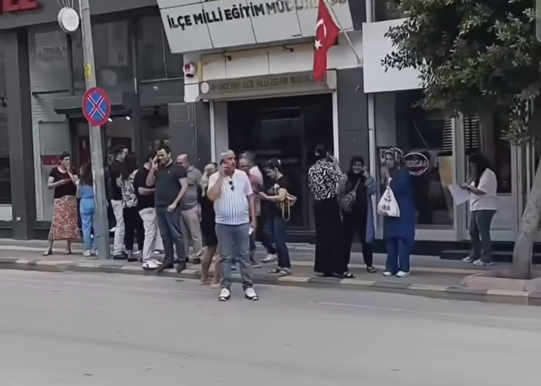 ŞANLIURFA’DA 5,8 BÜYÜKLÜĞÜNDE DEPREM: HATAY’DA DA HİSSEDİLDİ!